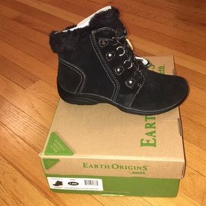 earth organics sandals